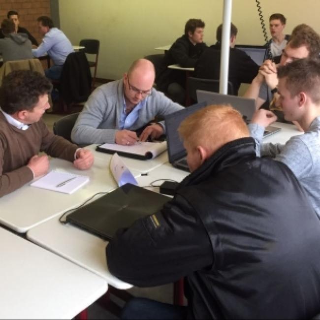 Veehouderij leerlingen speed-daten met Experts
