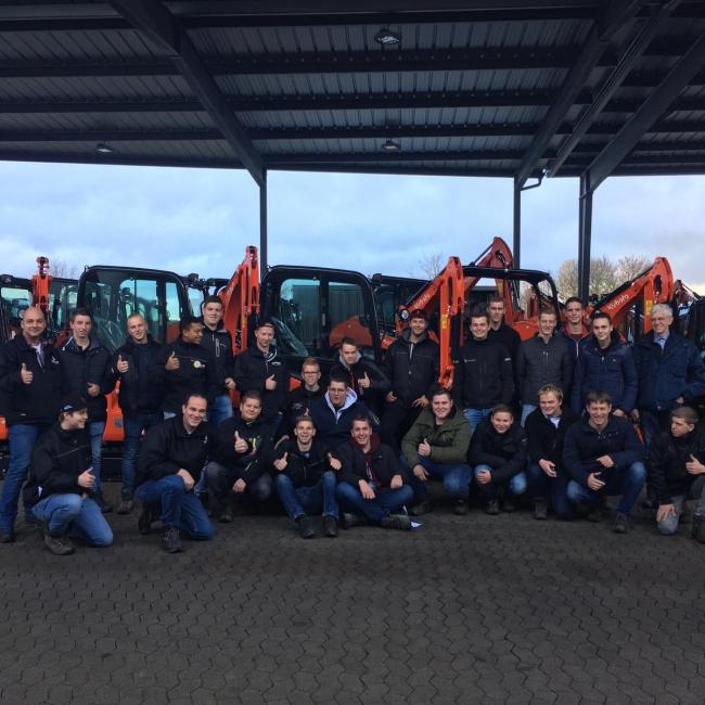 Studenten op bedrijfsbezoek